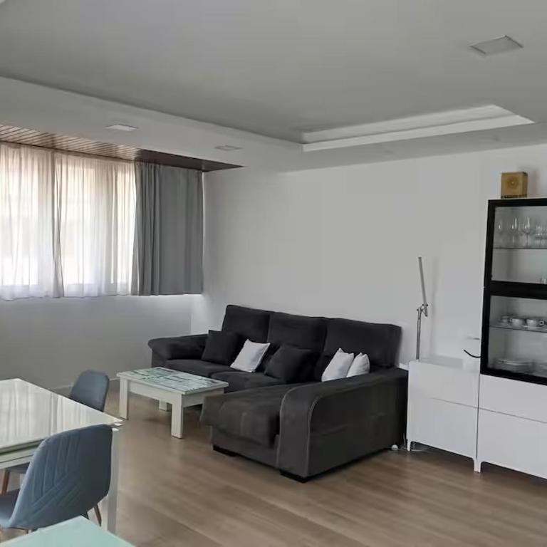 Downtown Las Palmas, steps from Canteras - Apartamento de 2 dormitorios - 5