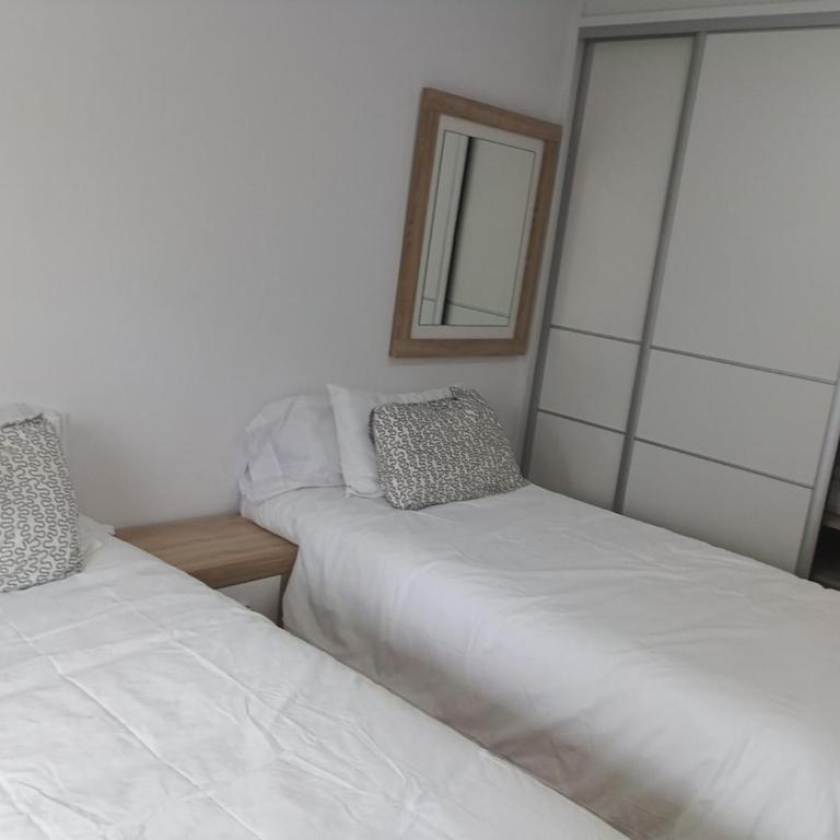 Downtown Las Palmas, steps from Canteras - Apartamento de 2 dormitorios - 32
