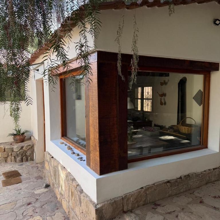 Spacious house with garden and private parking - Three-Bedroom House - 49