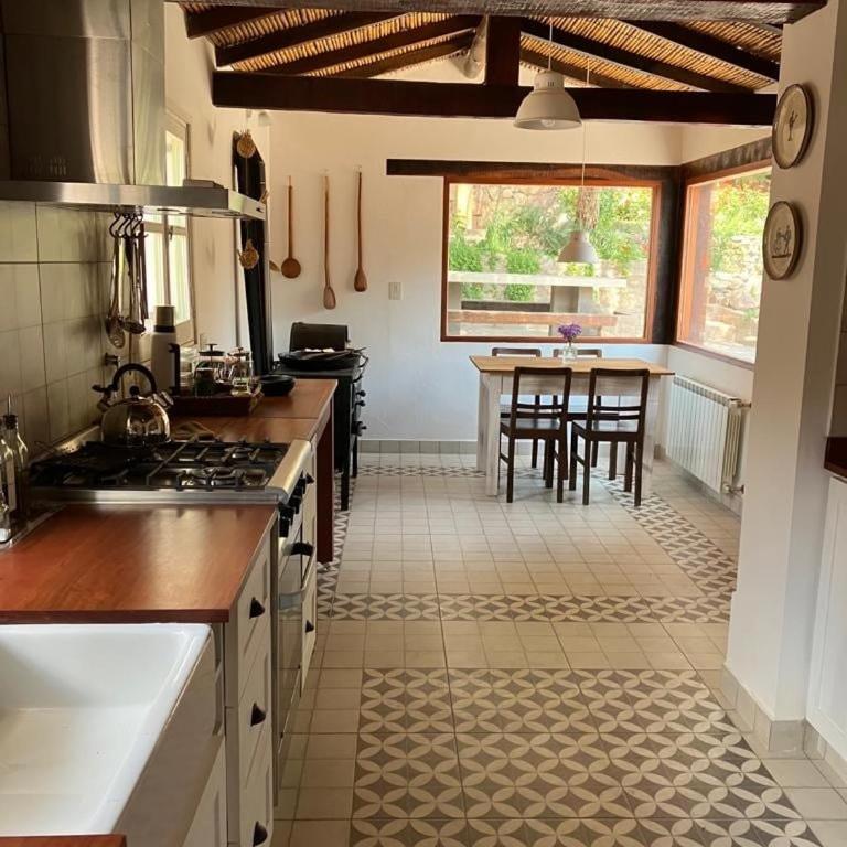 Spacious house with garden and private parking - Three-Bedroom House - 9