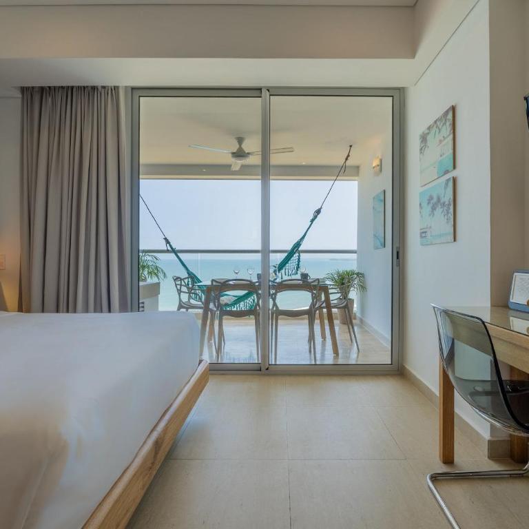 Cartagena Beach by OMG Experience - Deluxe Suite with Sea View - 42