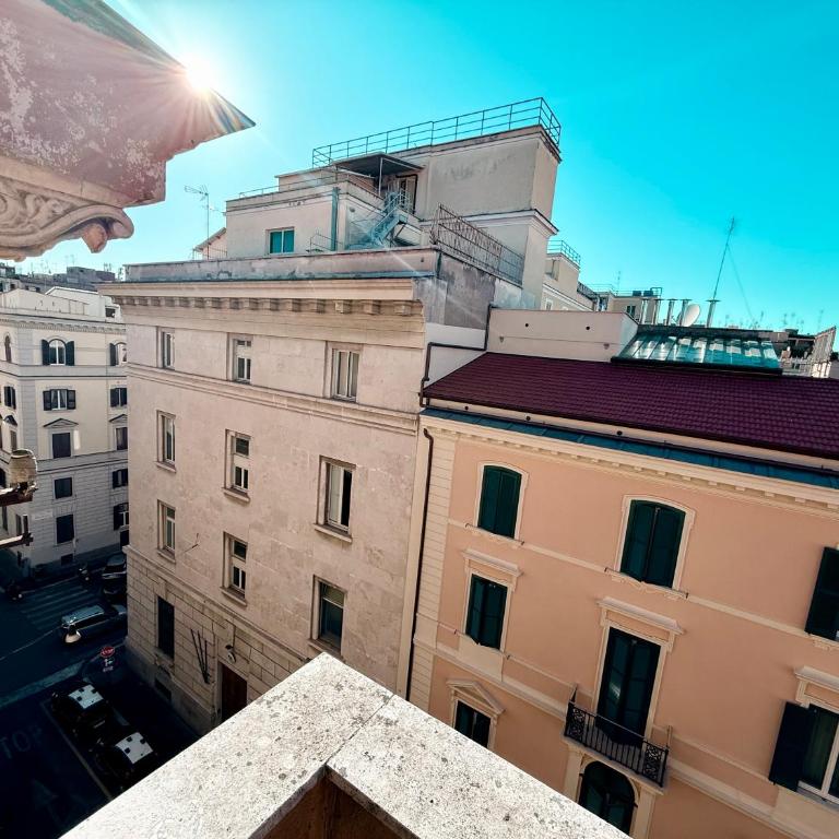 Milazzo Luxury Home roma - Camera Familiare con Bagno Privato - 4
