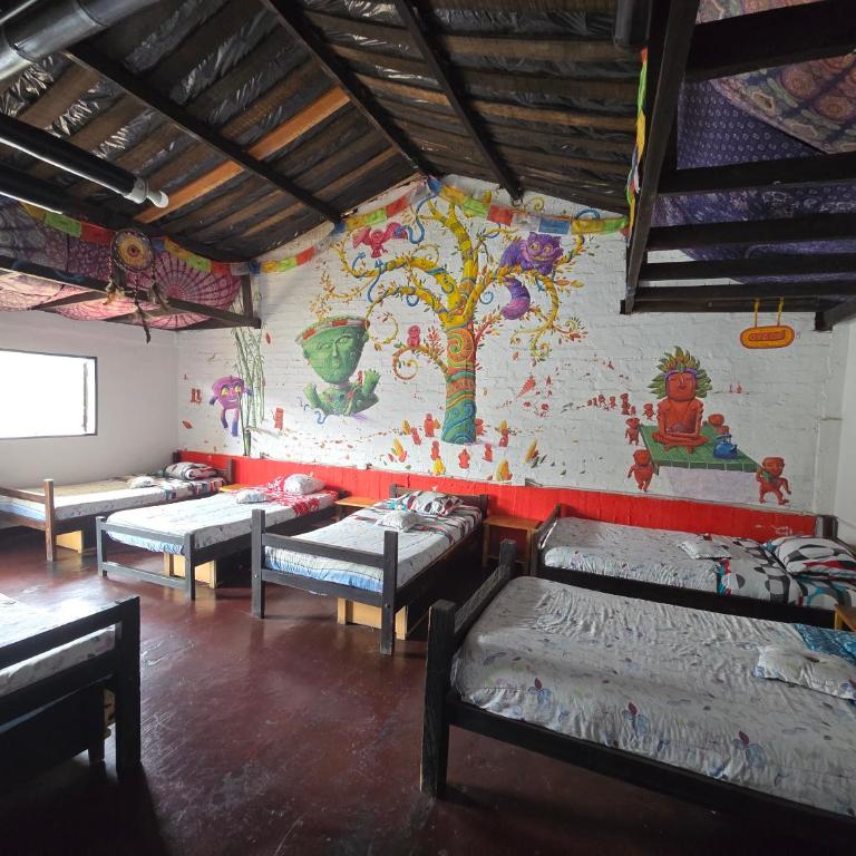 Hostal Bambu - Cama en habitación compartida de 6 camas - 3