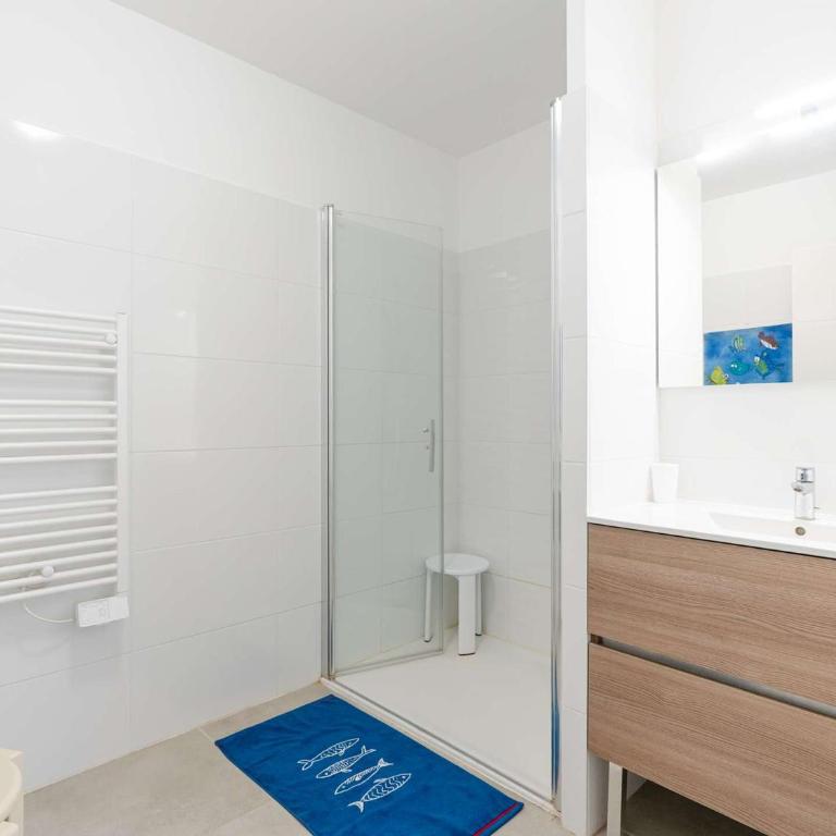 Appartement moderne, balcon et parking - 4 pers. - FR-1-409-296 - Appartement - 12
