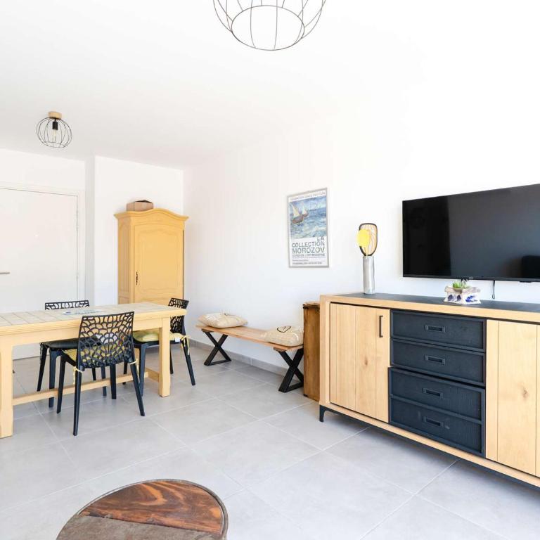 Appartement moderne, balcon et parking - 4 pers. - FR-1-409-296 - Appartement - 16