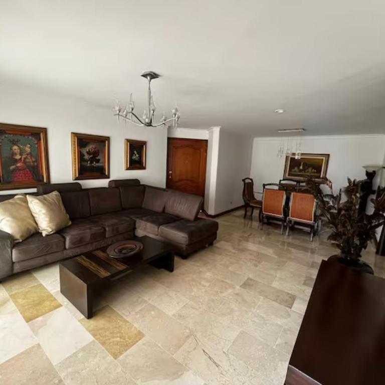 Hermoso Apartamento Laureles Medellín - Apartamento - 6