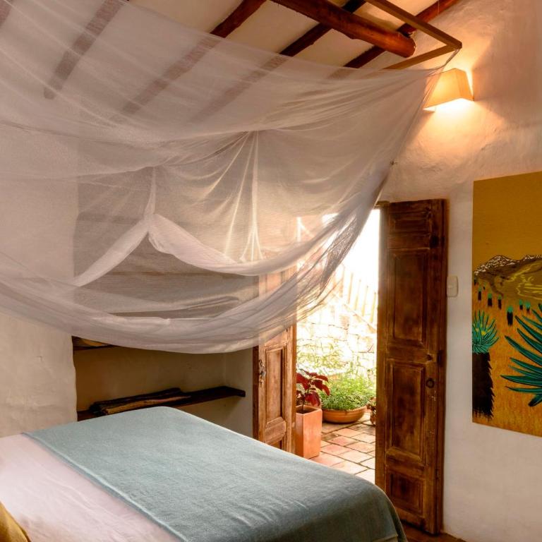 Romantic Colonial Charm Barichara w Jacuzzi - Economy Double Room - 2