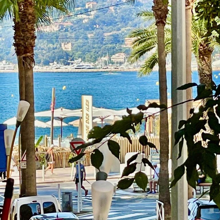 Bright Apartment - 2 Min Walk to Beach - Appartement 1 Chambre - 6