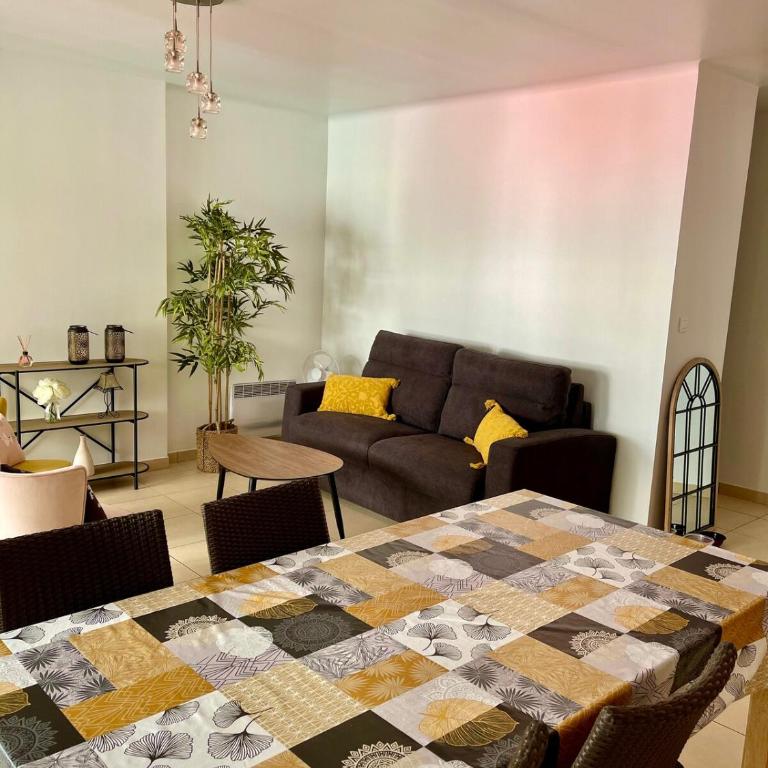 Bright Apartment - 2 Min Walk to Beach - Appartement 1 Chambre - 30