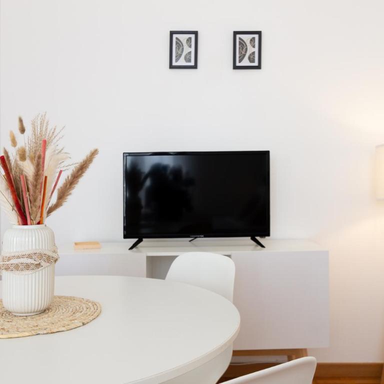Bright Flat 2BDR Trastevere Area - Appartamento con 2 Camere da Letto - 32