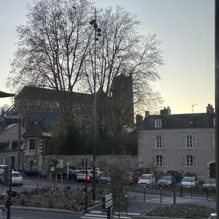 Ensemble Privatif - T3 et T4 - 190m2 - 10 pers - Cour et Parking - Hypercentre - Appartement - 9