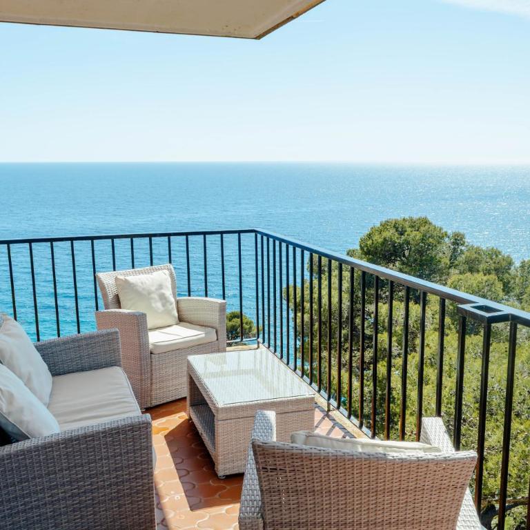 Apartamentos Cala Llevado - Apartamento de 4 dormitorios con vistas al mar - 6
