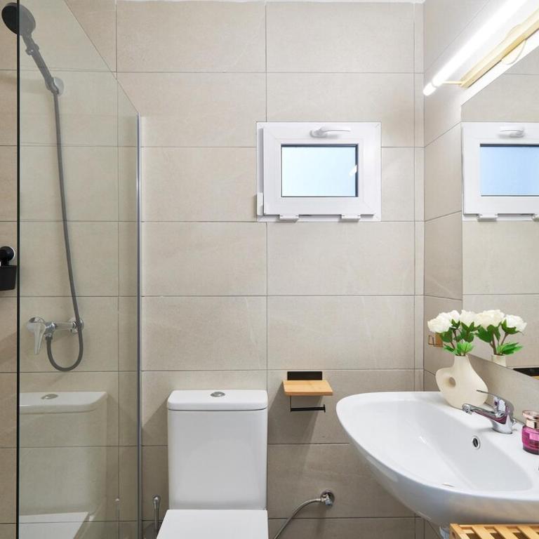 Modern flat with Andalusian patio, 5 min to center - Apartamento de 2 dormitorios - 27