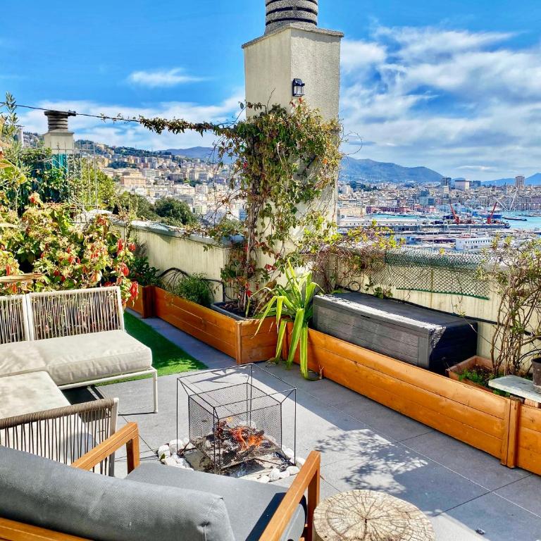 Terrazza su Genova - 300sqm Rooftop Penthouse w Sea & City Views - Close to Aquarium - Penthouse Apartment - 10