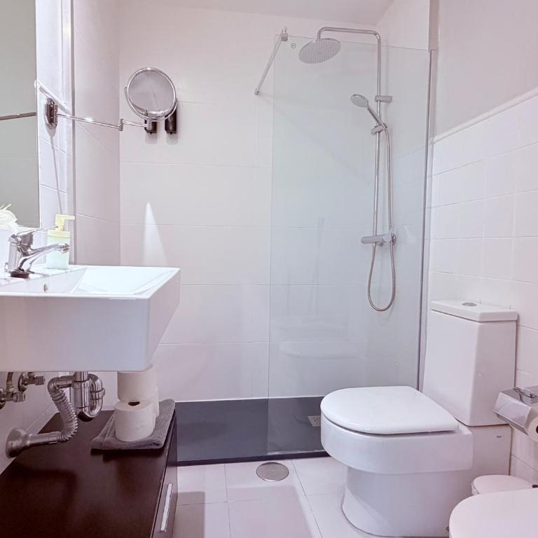 Smartmonki Sinagoga entre la Catedral y Zocodover - Apartamento con ducha - 5