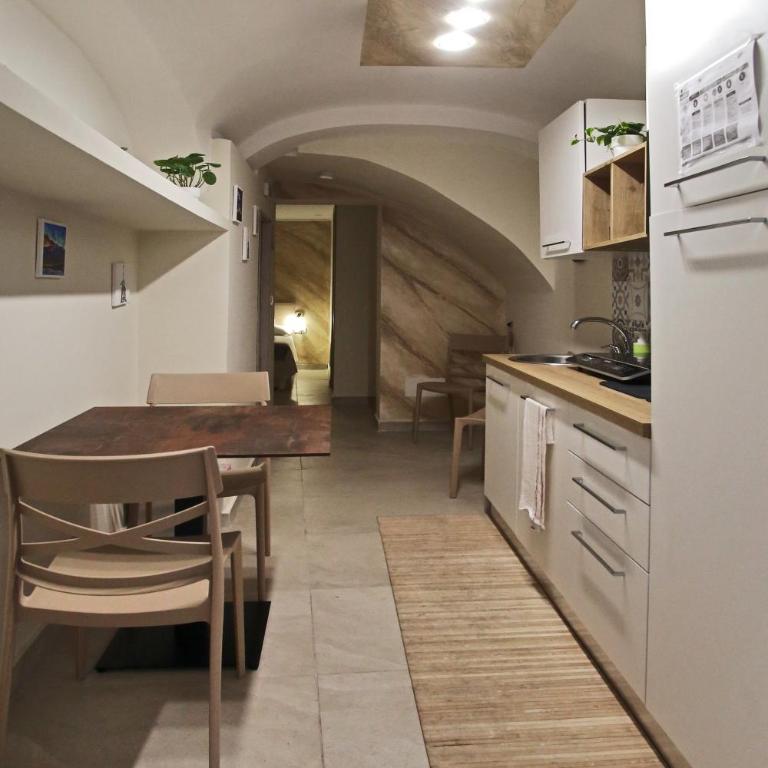 Mika House - One-Bedroom Apartment - 5