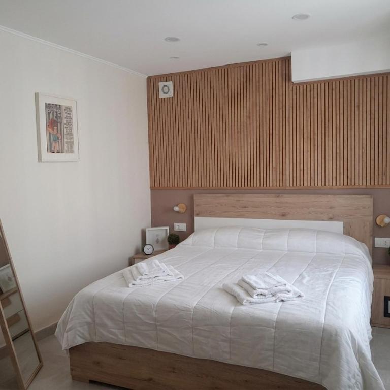 Mika House - One-Bedroom Apartment - 3