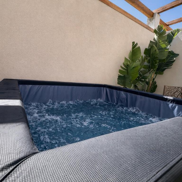 Bella Gallery Terrasini - Doppelzimmer mit Gartenblick - 3
