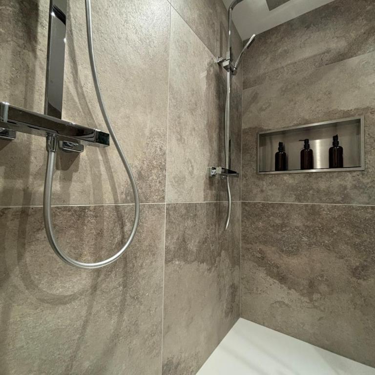 L'Isle d'un Instant - Suite de Luxe - Baignoire Balnéo - Double Douche - Hyper Centre - Apartment mit 1 Schlafzimmer - 7