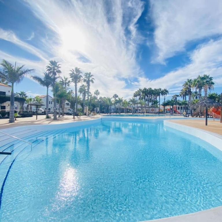 Corralejo Holiday Rentals - Apartamento de 2 dormitorios con terraza - 20