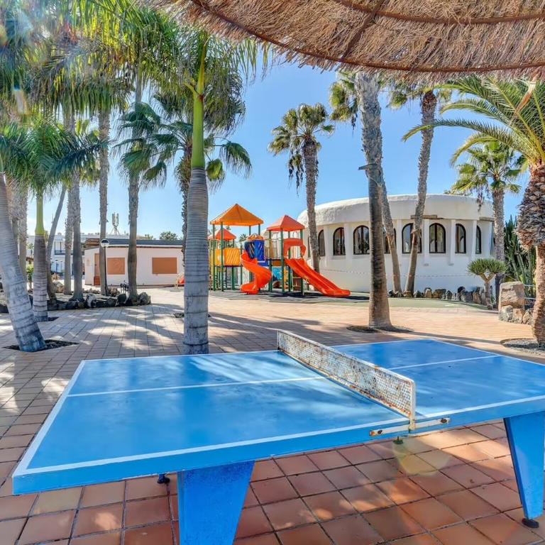 Corralejo Holiday Rentals - Apartamento de 2 dormitorios con terraza - 13
