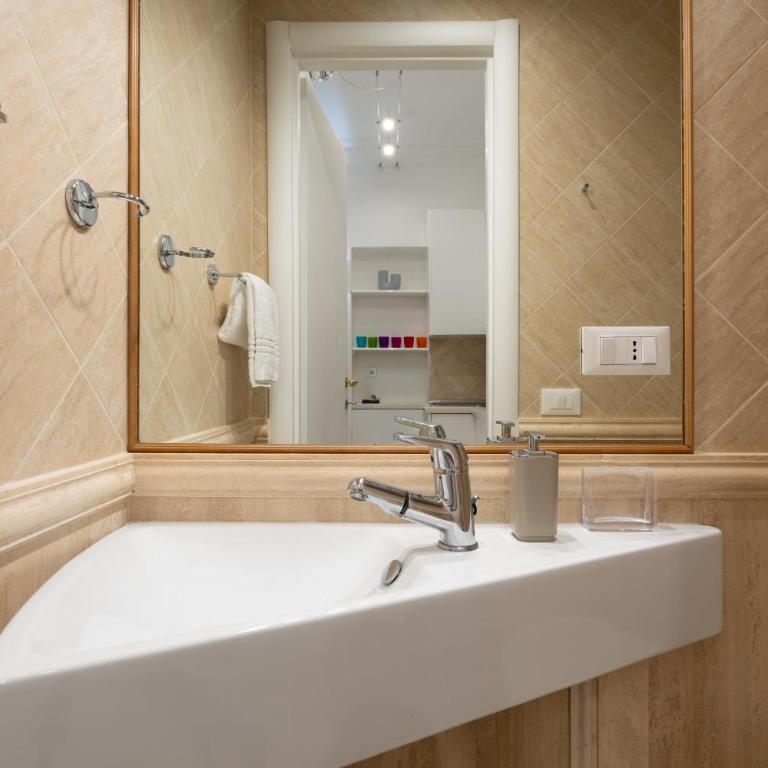 Ninfa Maison Rome Piazza Navona-Coronari - Appartamento Superior con 1 Camera da Letto - 32