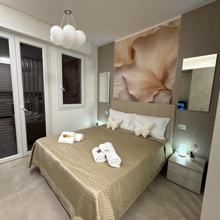 Golden Charme Suite - One-Bedroom Apartment - 32