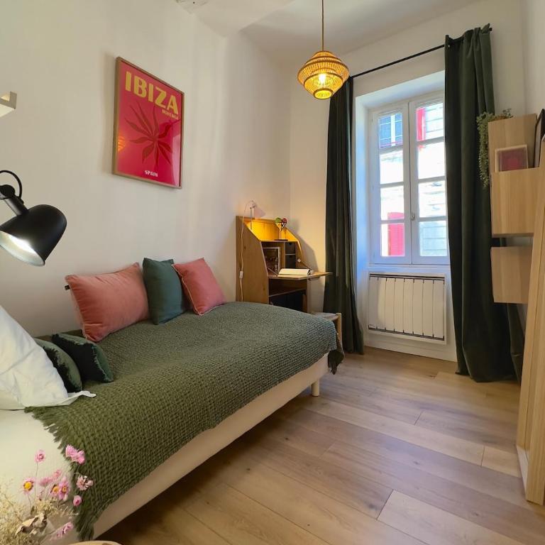 Historic center 3 bedrooms 200 m from Pont d'Avignon - Apartment mit 3 Schlafzimmern - 19