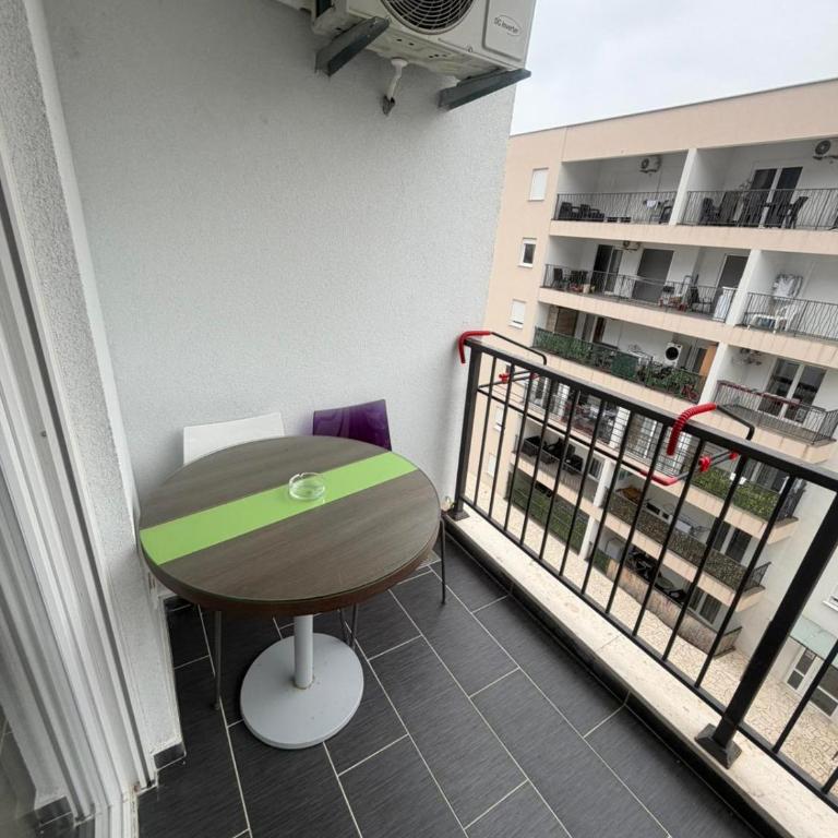Budva stan za izdavanje sezona 2026 - Apartman sa 1 Spavaćom Sobom - 5