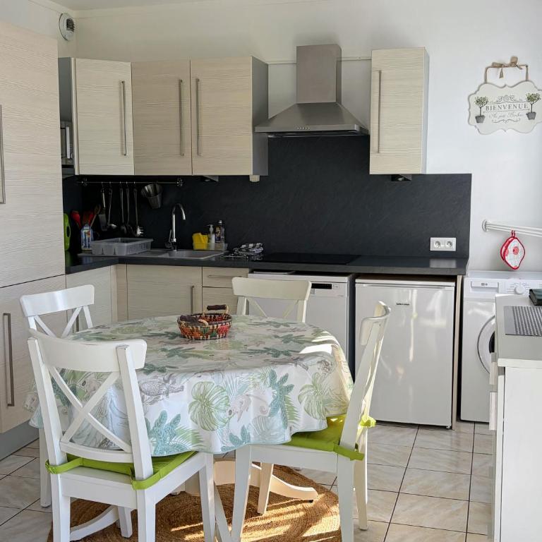 Appartement une chambre, jardin, tennis et piscine - Appartamento con 1 Camera da Letto - 3