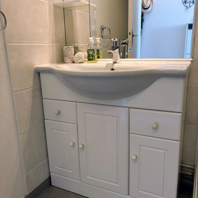 Appartement une chambre, jardin, tennis et piscine - Appartamento con 1 Camera da Letto - 12