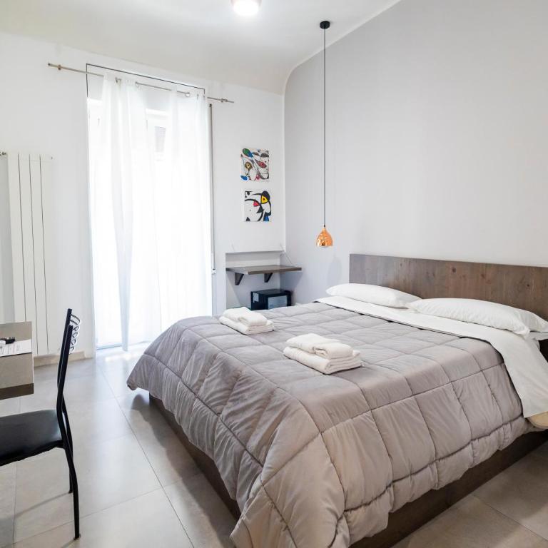 Palermo Bella Rooms - Deluxe Double Room with Balcony - 5