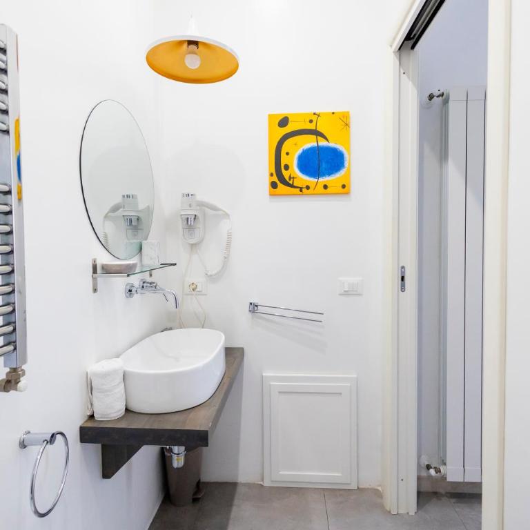 Palermo Bella Rooms - Deluxe Double Room with Balcony - 6