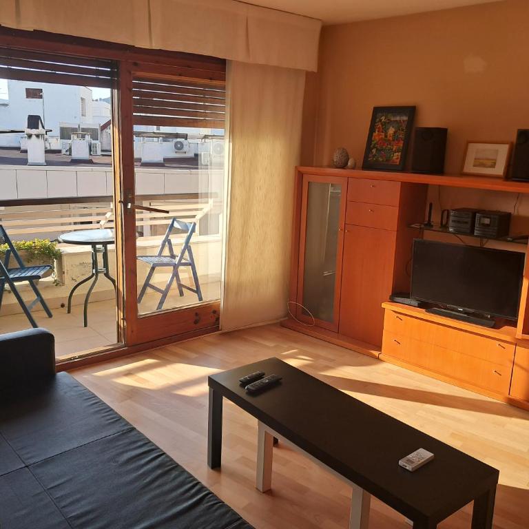 APARTAMENTO de 3 HABITACIONES a 2 MINUTOS DE LA PLAYA - Apartamento de 3 dormitorios - 10