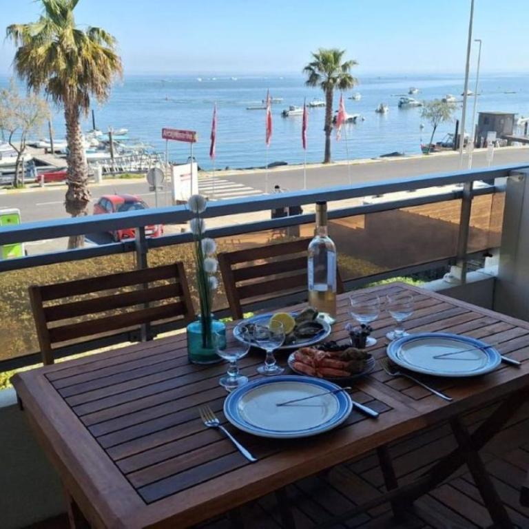 T3 en Première ligne vue bassin, proche commerces - Apartment mit 2 Schlafzimmern - 15