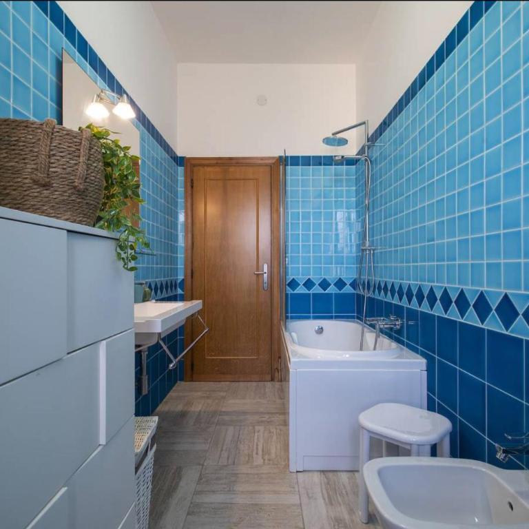 Seaside Escape to Alghero in Sardinia - Two-Bedroom House - 21