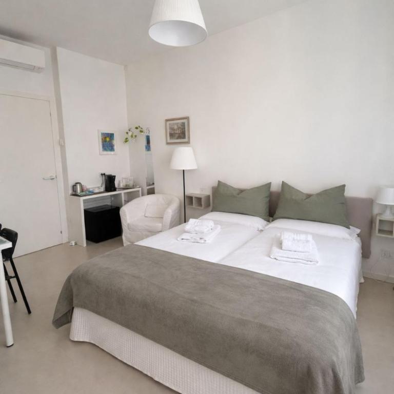 AlbiStars Room - Camera Matrimoniale - 8