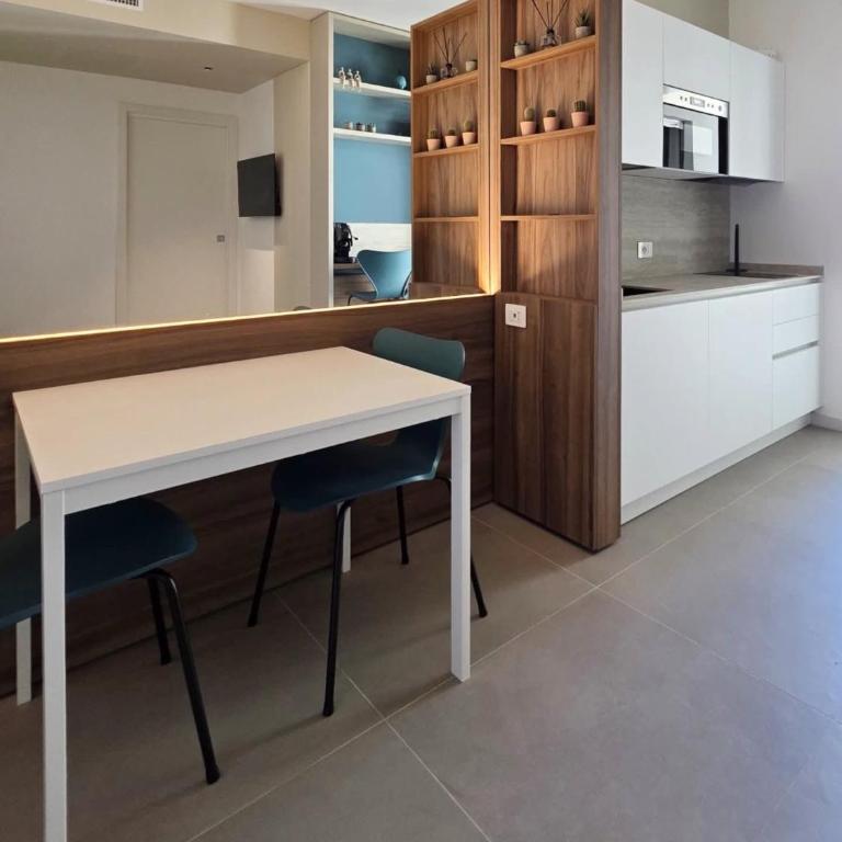 AnGio' Suite Amendola - Appartamento con 1 Camera da Letto - 5