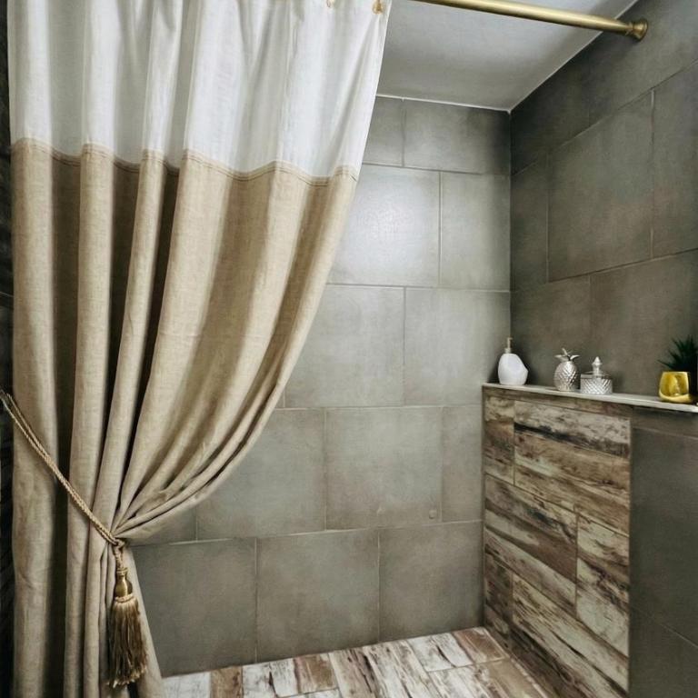 Blue Sky Mendoza - Large Double Room - 7