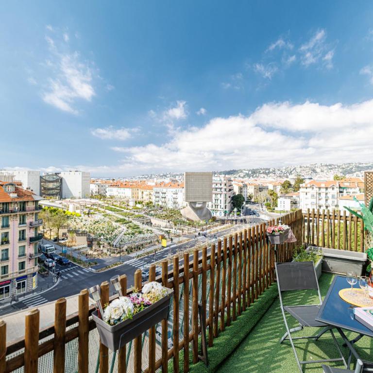 Open Sky Terrace Lage 1 Bdr & Parking - Appartement - Vue sur Ville - 1