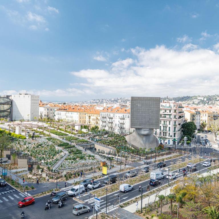 Open Sky Terrace Lage 1 Bdr & Parking - Appartement - Vue sur Ville - 51