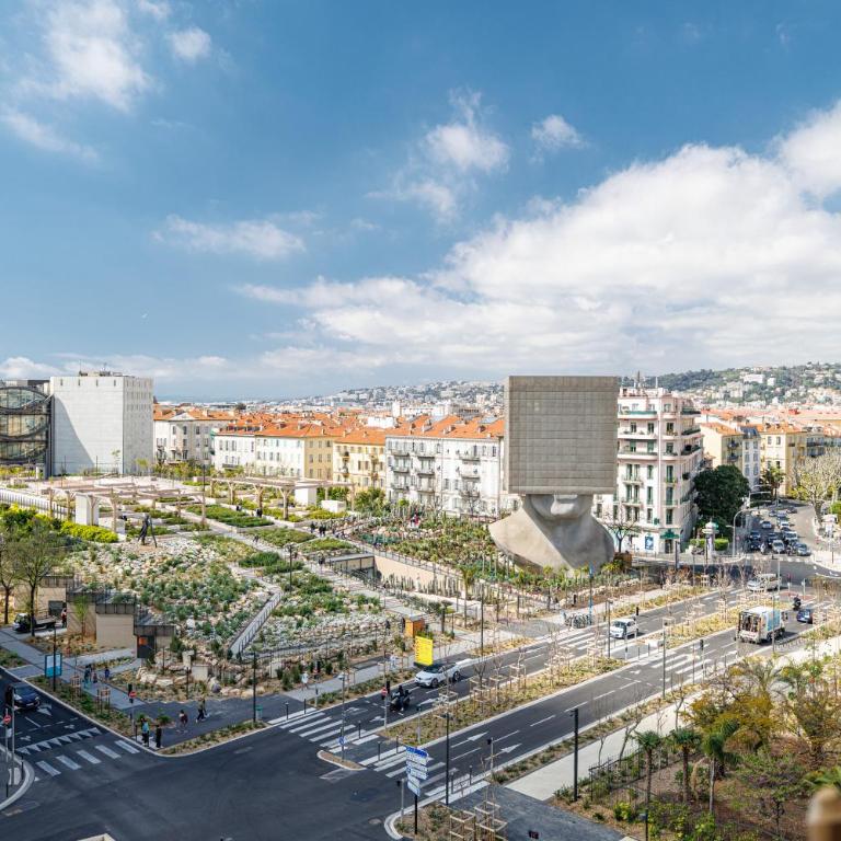Open Sky Terrace Lage 1 Bdr & Parking - Appartement - Vue sur Ville - 14