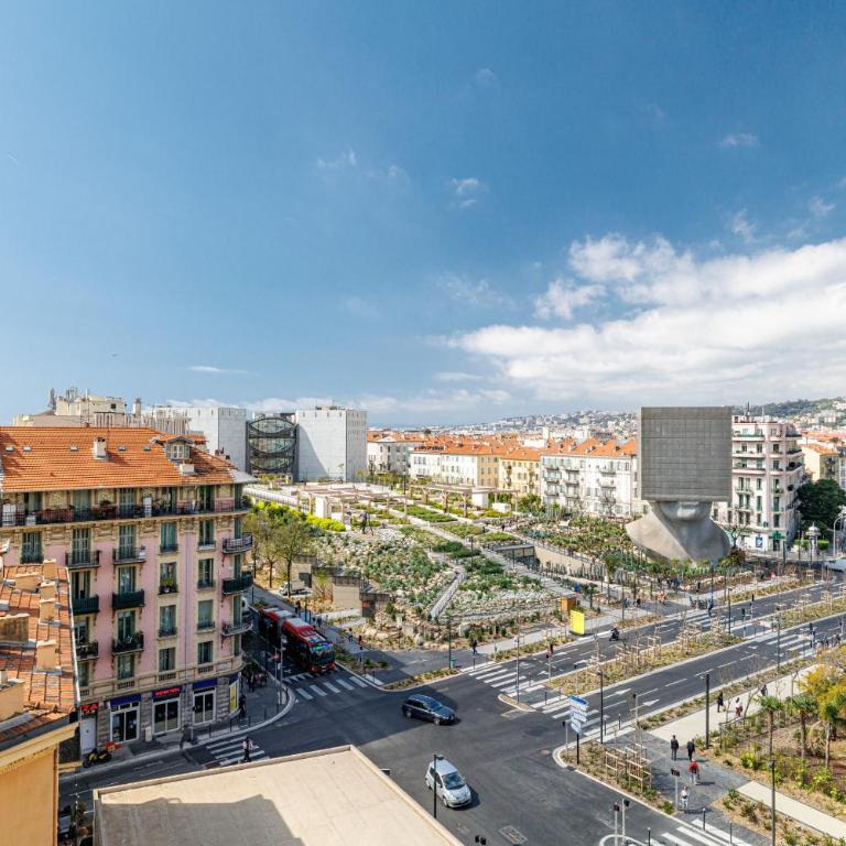 Open Sky Terrace Lage 1 Bdr & Parking - Appartement - Vue sur Ville - 50