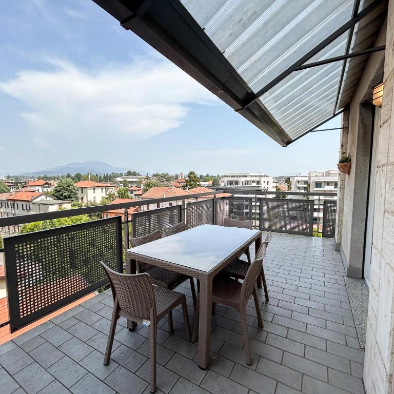 SkyLoft Bergamo - Attico Chic con Panorama Unico - Appartamento Superior con Vista Città - 4