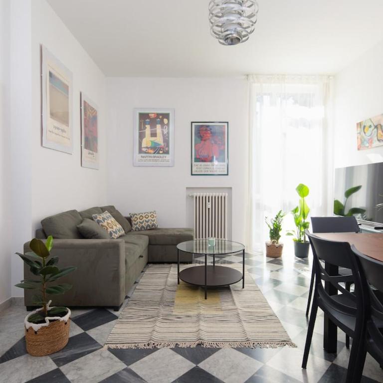 Spacious and bright accommodation with free parking - Appartamento con 2 Camere da Letto e Terrazza - 1