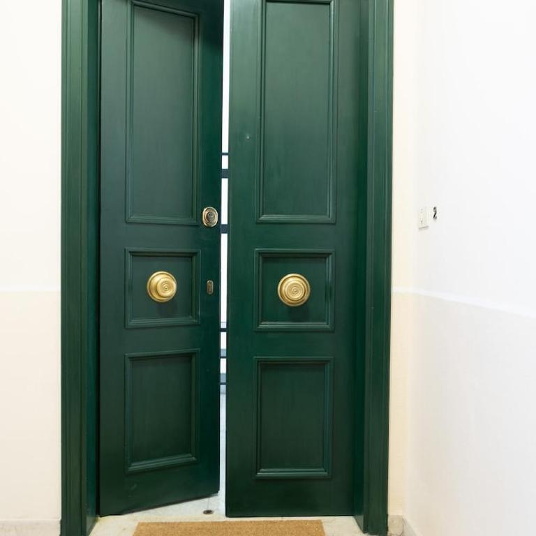 Spacious and bright accommodation with free parking - Appartamento con 2 Camere da Letto e Terrazza - 34