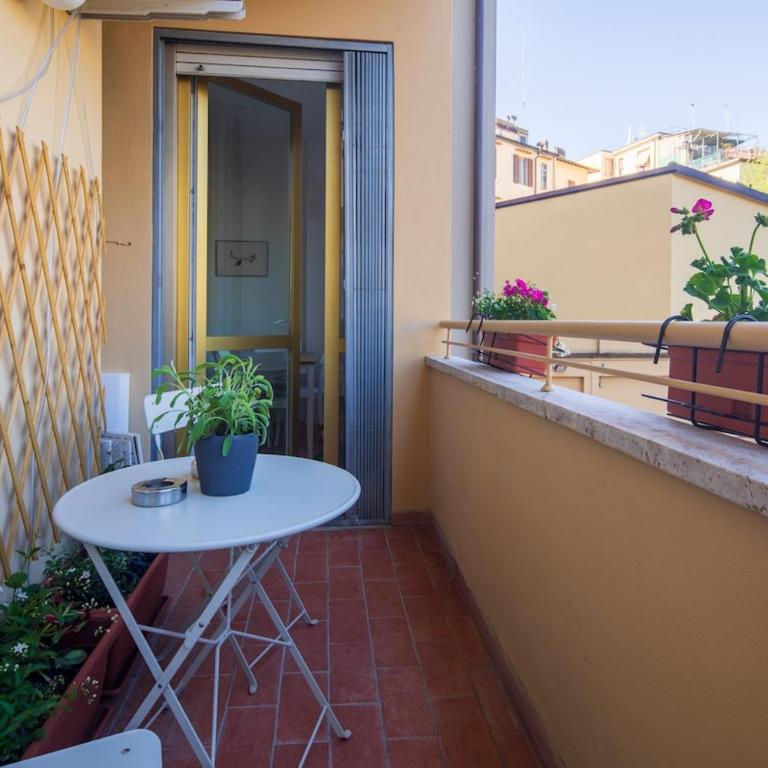 Spacious and bright accommodation with free parking - Appartamento con 2 Camere da Letto e Terrazza - 31