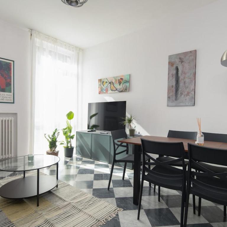 Spacious and bright accommodation with free parking - Appartamento con 2 Camere da Letto e Terrazza - 2