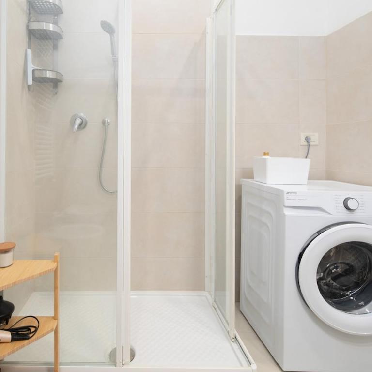 Spacious and bright accommodation with free parking - Appartamento con 2 Camere da Letto e Terrazza - 21