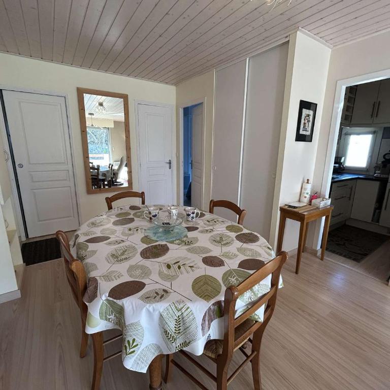 Appartement confortable proche plage avec balcon - Saint-Jean-de-Monts, 2 chambres, parking inclus - FR-1-224C-245 - Appartement - 9